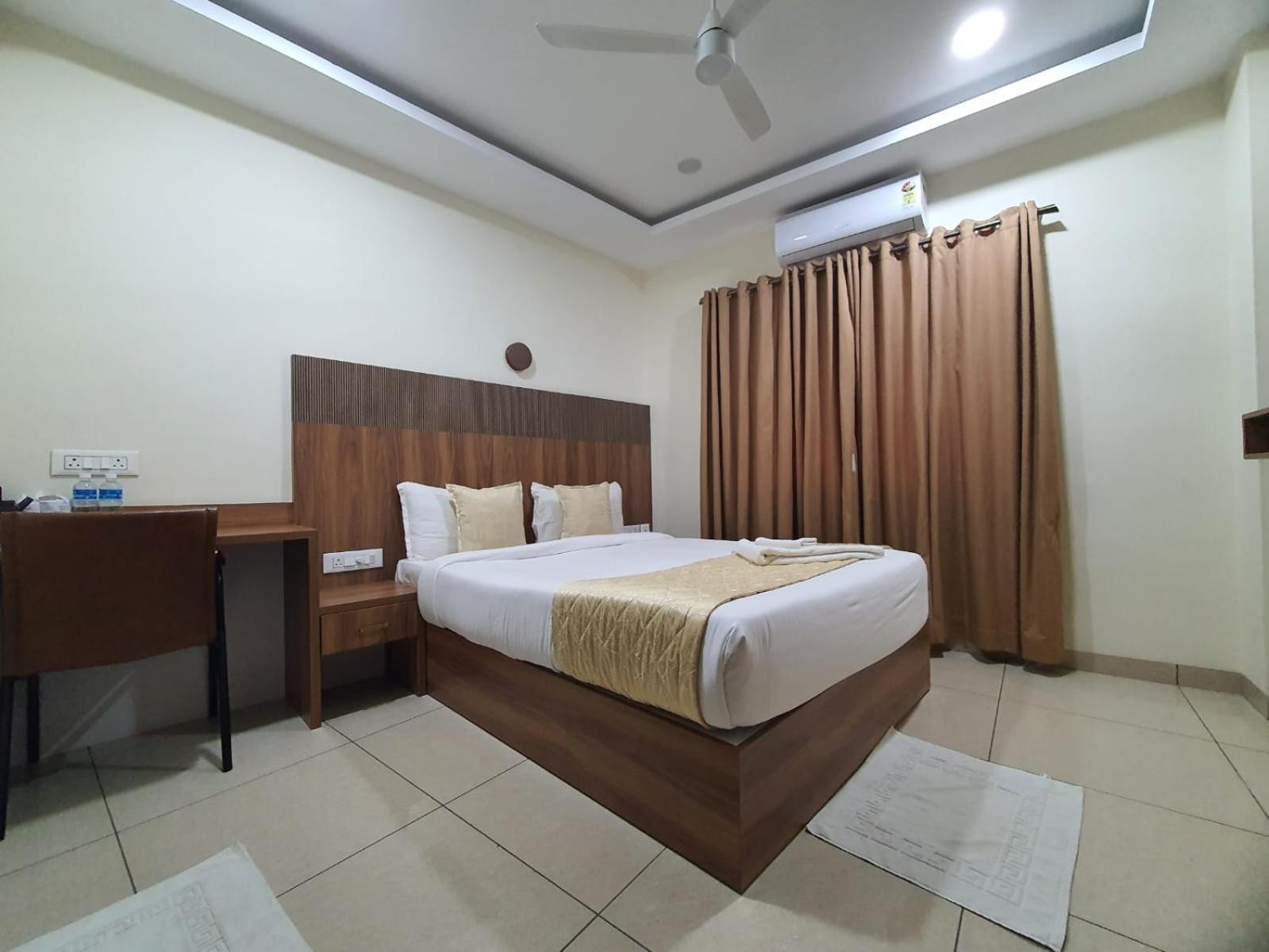Hotel Deepakam Inn Palakkad Exteriér fotografie