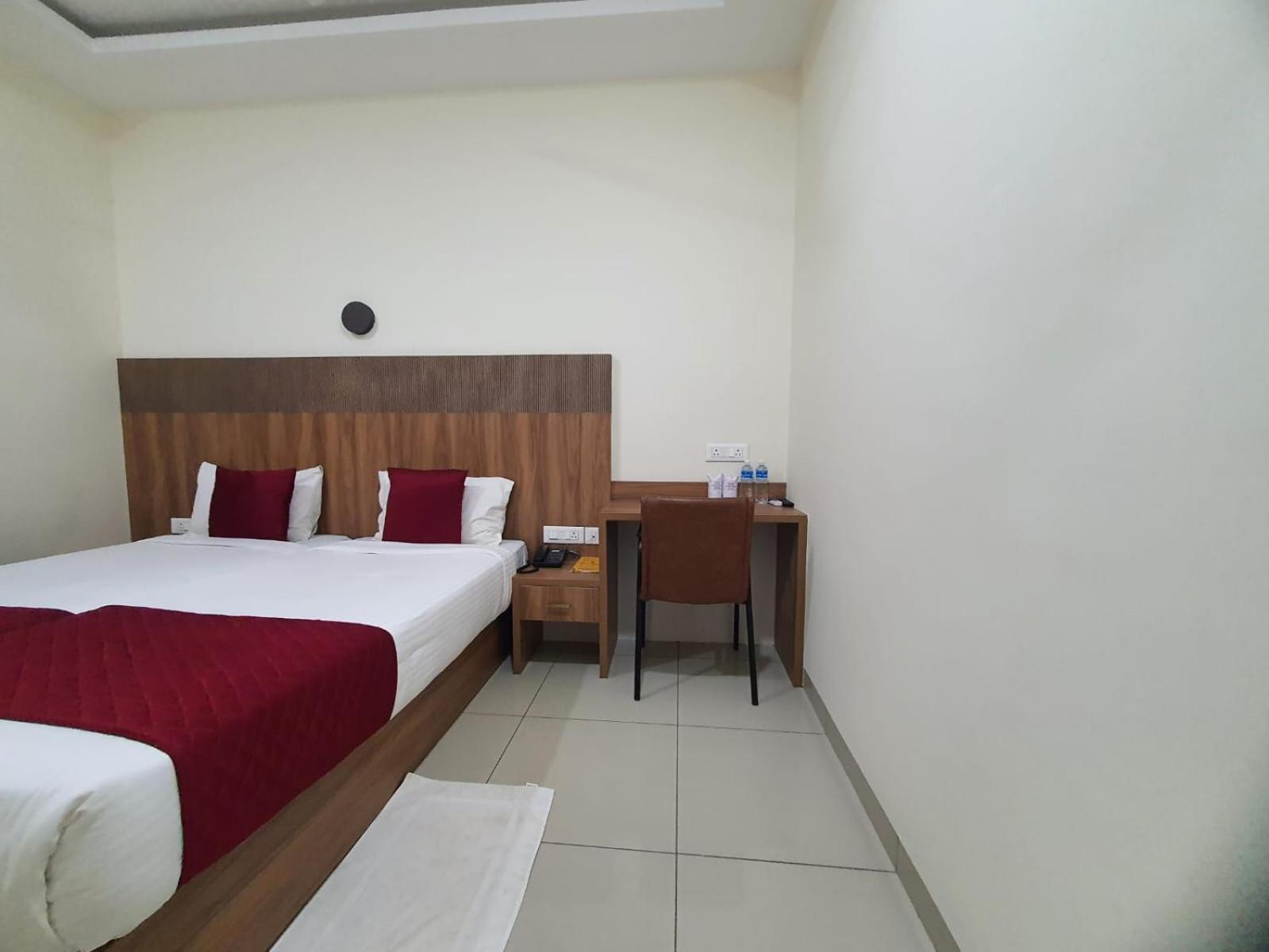 Hotel Deepakam Inn Palakkad Exteriér fotografie