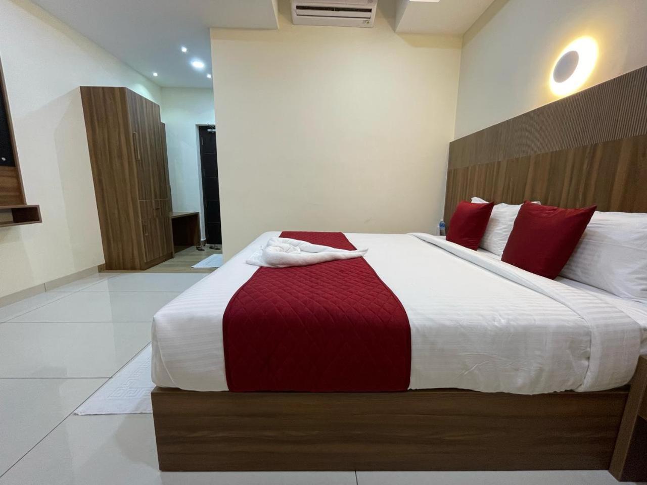 Hotel Deepakam Inn Palakkad Exteriér fotografie